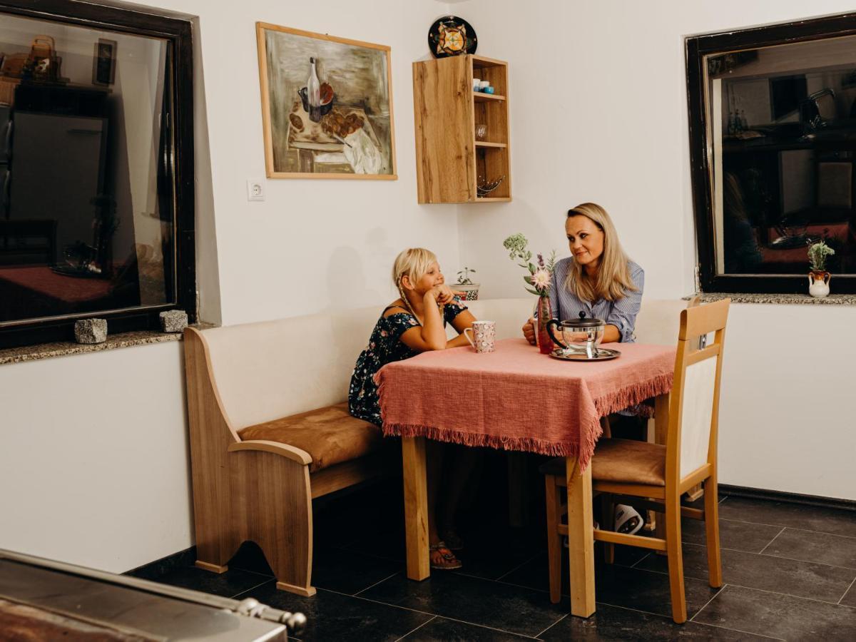 Linca Hiska Pod Slapom Vila Podvelka Exterior foto
